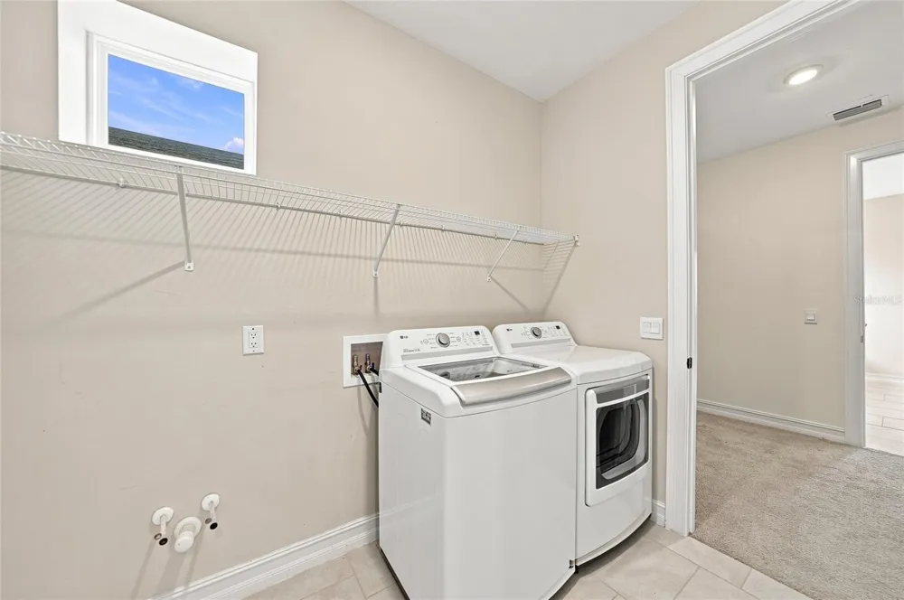719 HEATHER LAKE AVENUE Cape Coral, FL 33993