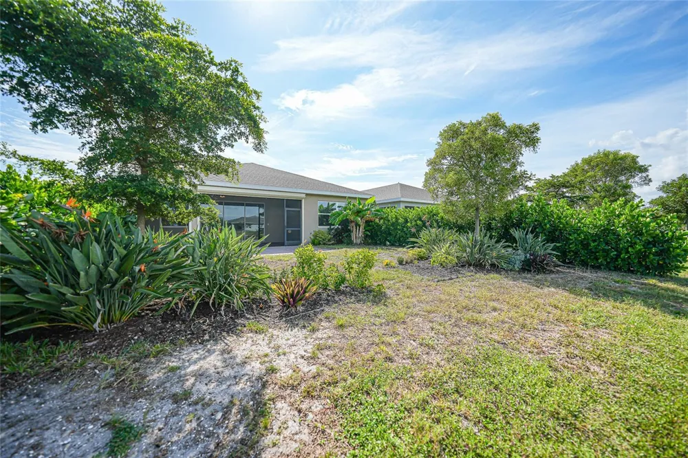 719 HEATHER LAKE AVENUE Cape Coral, FL 33993