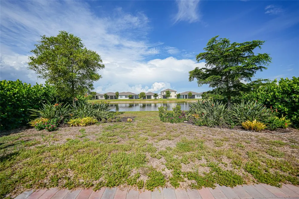 719 HEATHER LAKE AVENUE Cape Coral, FL 33993