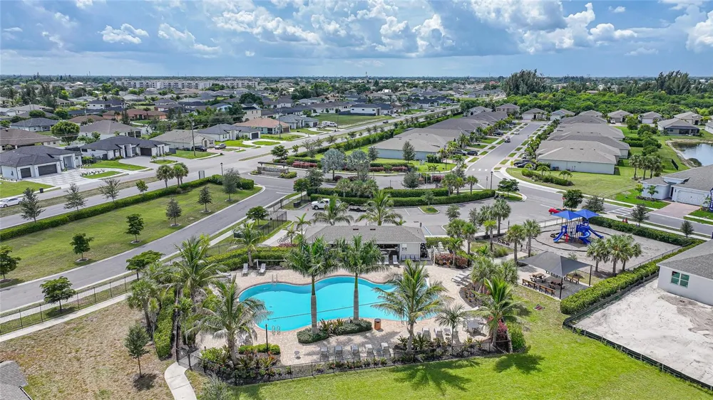 719 HEATHER LAKE AVENUE Cape Coral, FL 33993