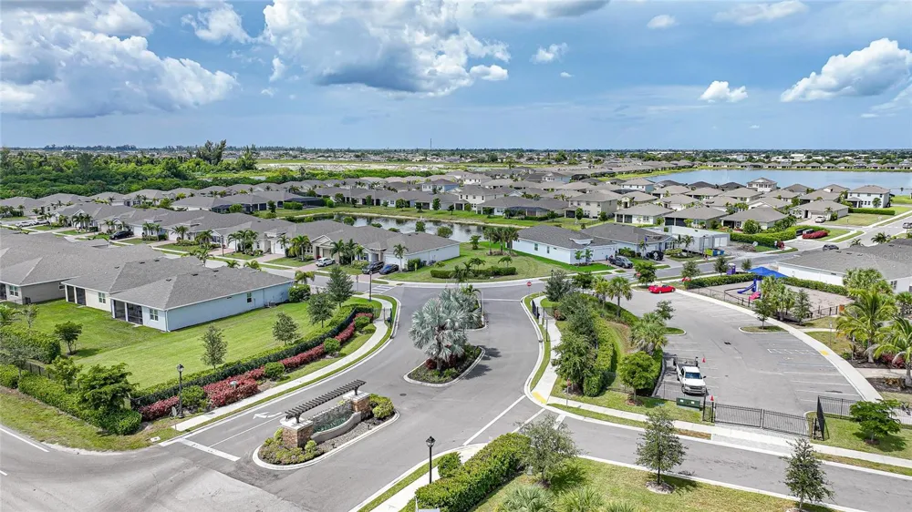 719 HEATHER LAKE AVENUE Cape Coral, FL 33993