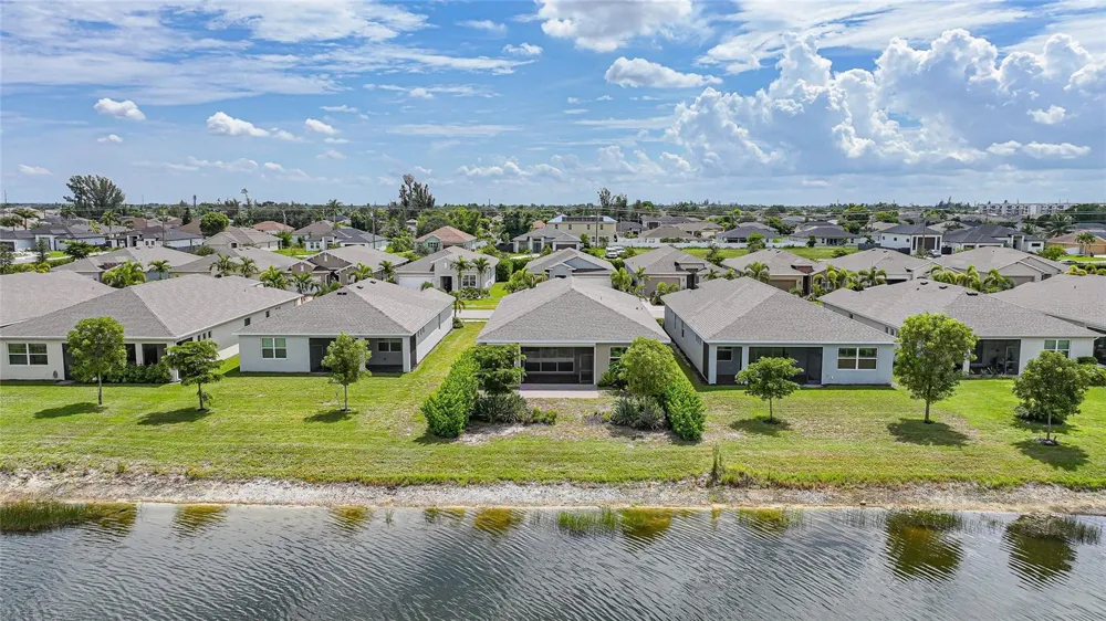 719 HEATHER LAKE AVENUE Cape Coral, FL 33993