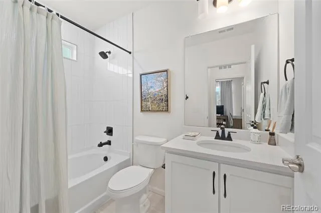 5037 Quemoy Street Aurora, CO 80019