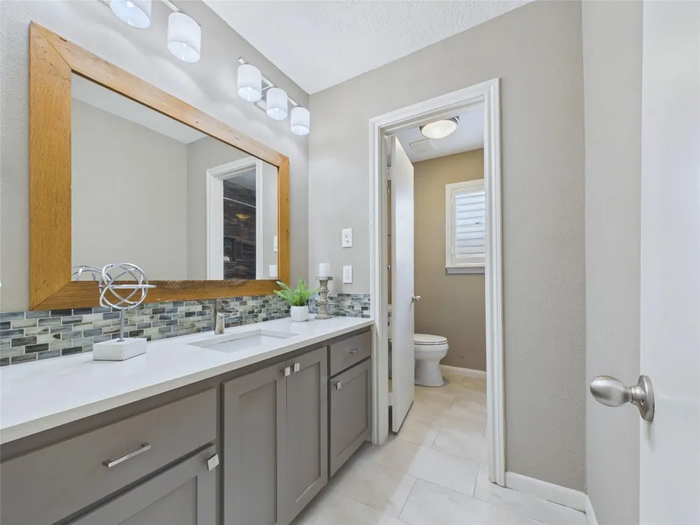 1010 Baronridge Drive Seabrook, TX 77586