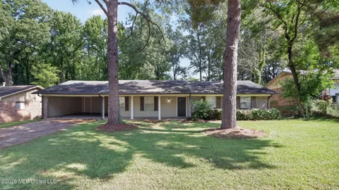 1217 Pineview Drive