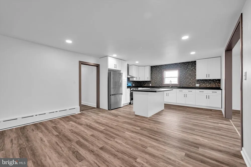 625 E MAIN STREET Hegins, PA 17938