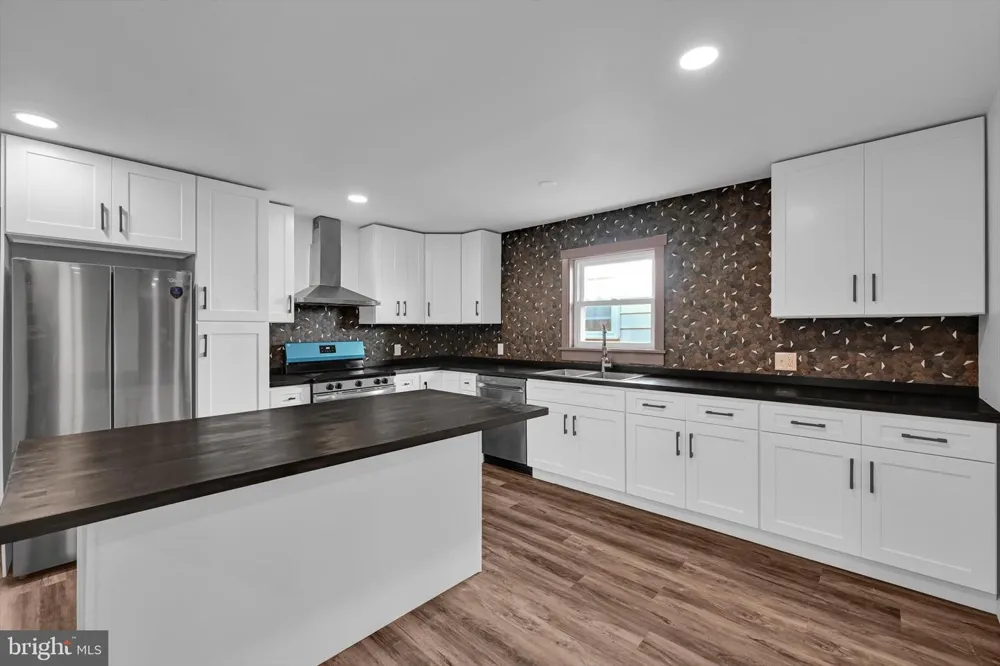 625 E MAIN STREET Hegins, PA 17938