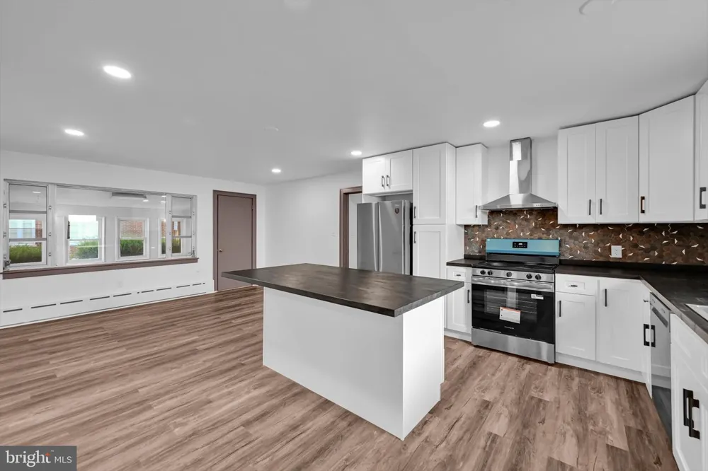 625 E MAIN STREET Hegins, PA 17938