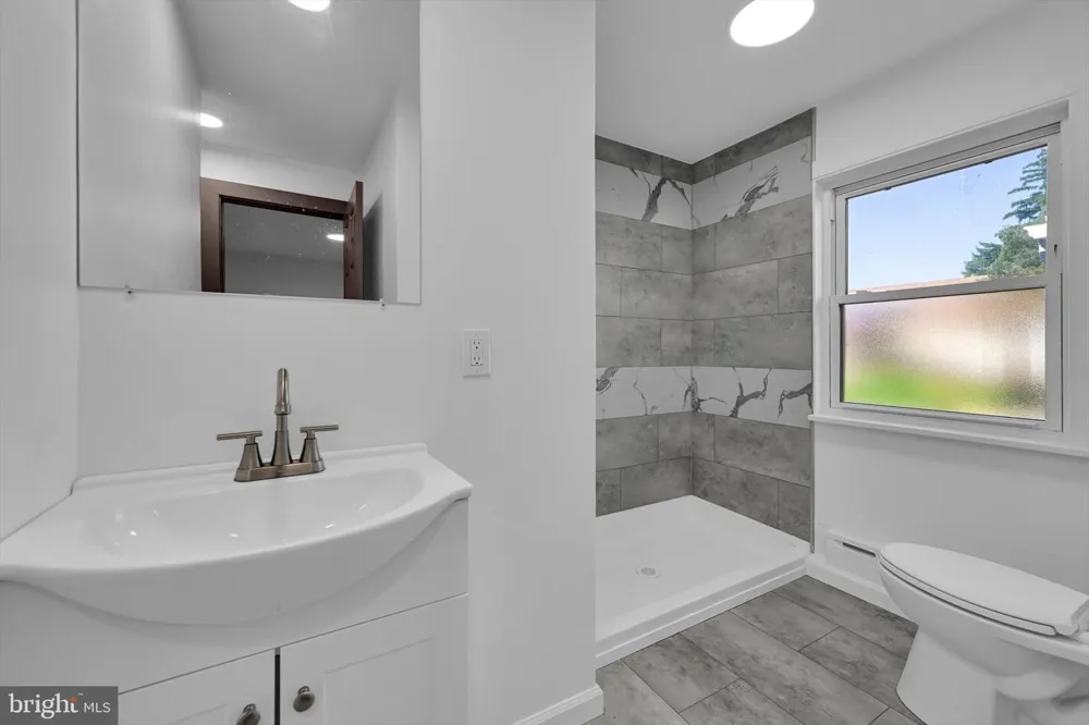 625 E MAIN STREET Hegins, PA 17938