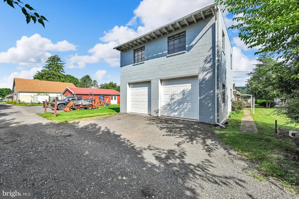625 E MAIN STREET Hegins, PA 17938