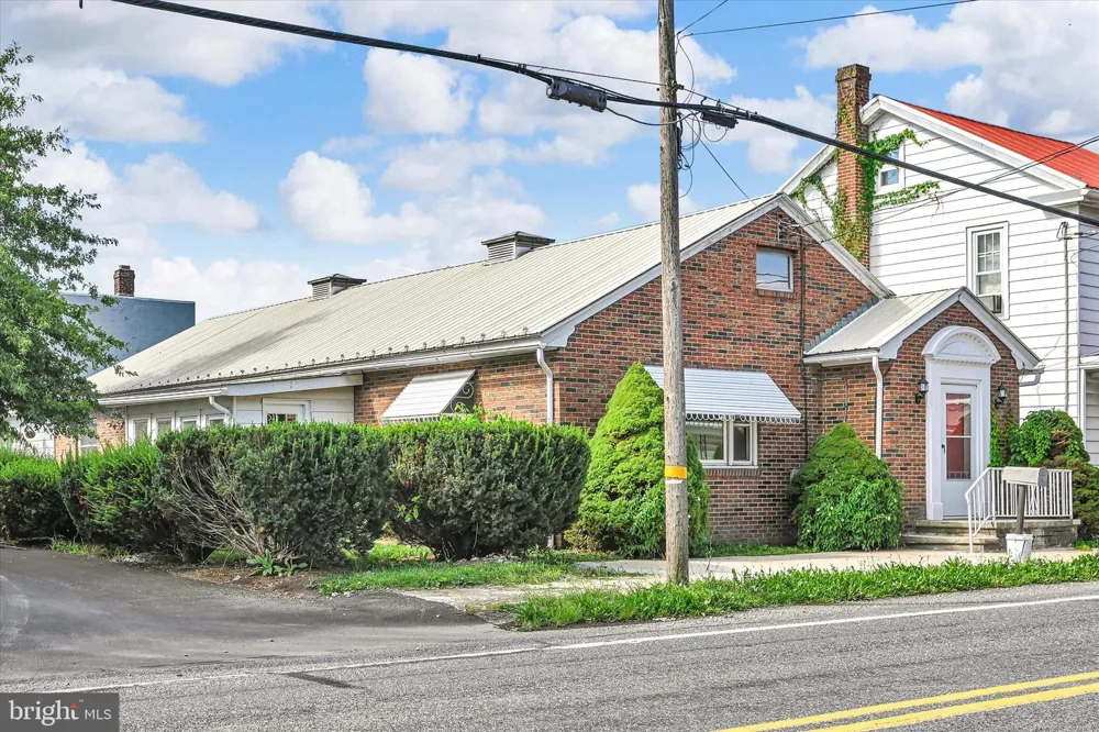 625 E MAIN STREET Hegins, PA 17938