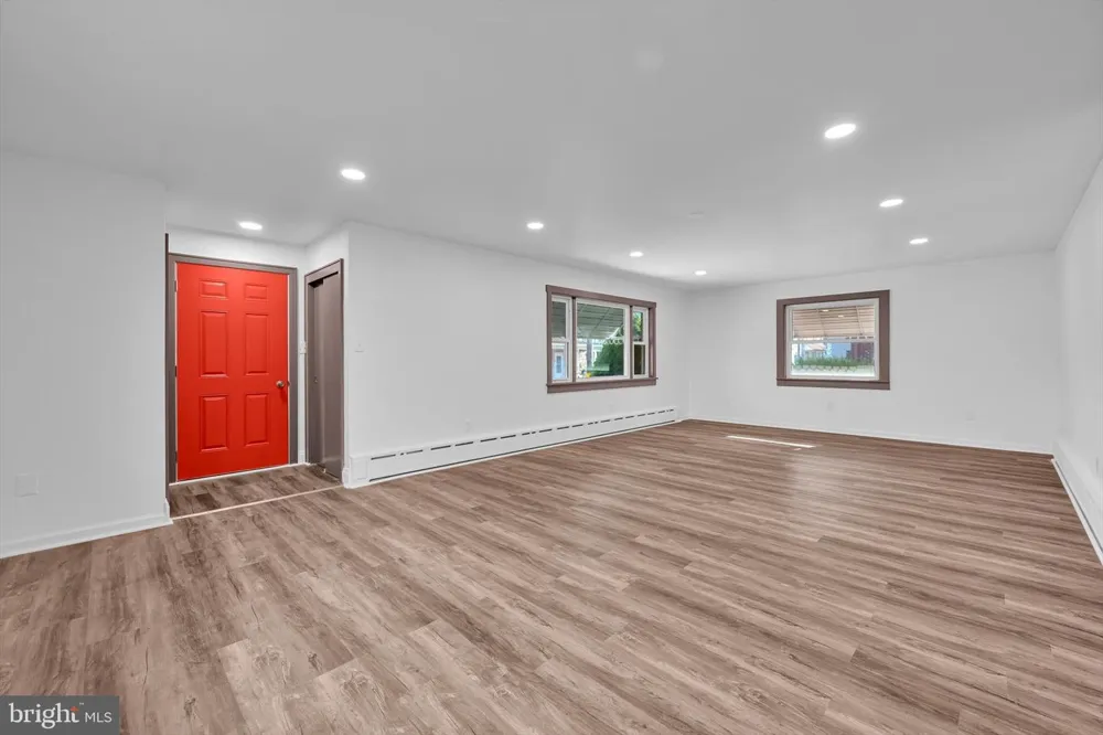625 E MAIN STREET Hegins, PA 17938