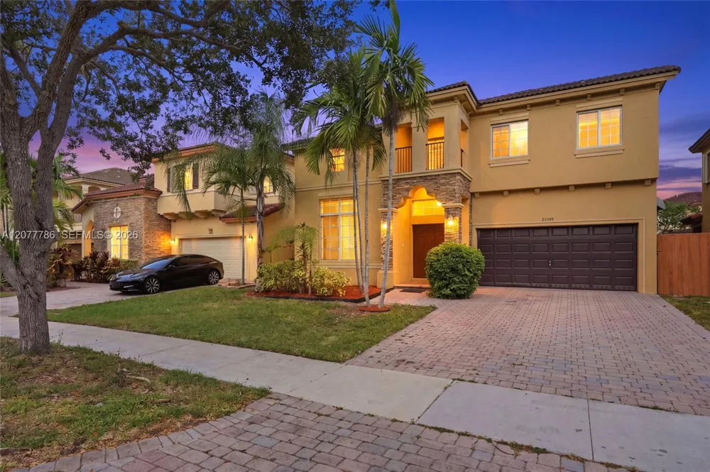 22505 SW 94th Pl Cutler Bay, FL 33190