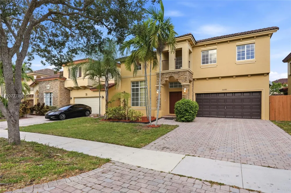 22505 SW 94th Pl Cutler Bay, FL 33190
