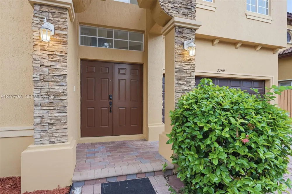 22505 SW 94th Pl Cutler Bay, FL 33190