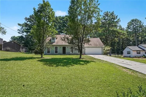 9042 Chestnut Lake Drive