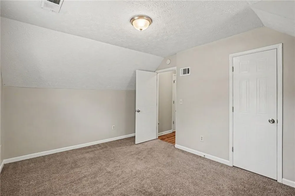9042 Chestnut Lake Drive Jonesboro, GA 30236