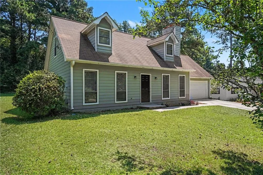 9042 Chestnut Lake Drive Jonesboro, GA 30236