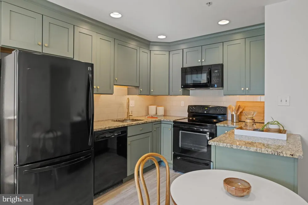 1237 KENYON STREET NW #1 Washington, DC 20010