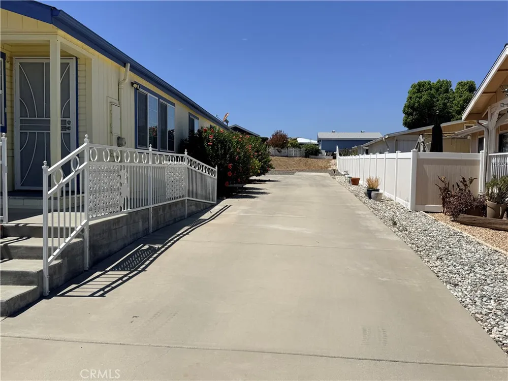 38055 Calle Amigable Murrieta, CA 92563