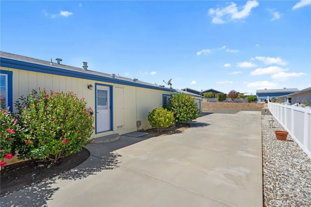 38055 Calle Amigable Murrieta, CA 92563