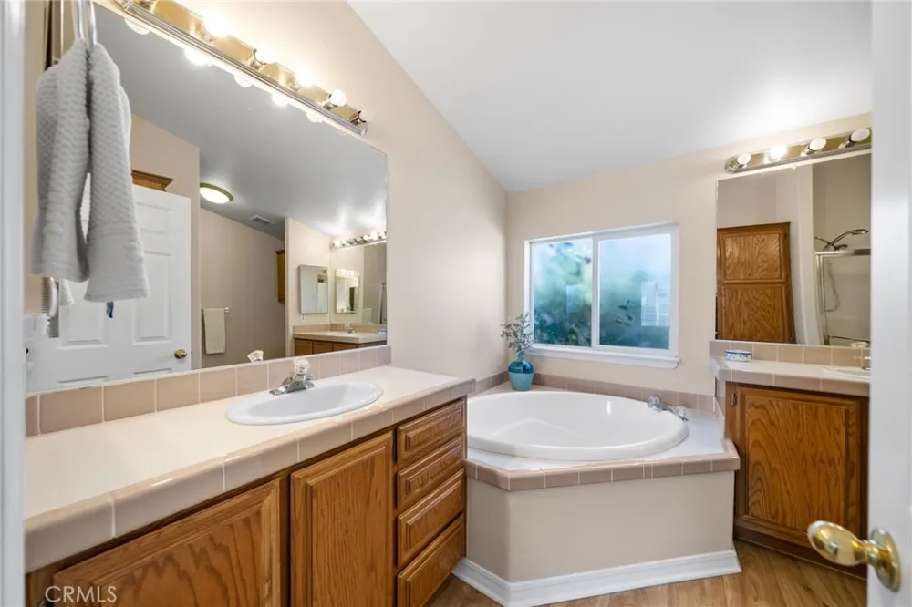 38055 Calle Amigable Murrieta, CA 92563