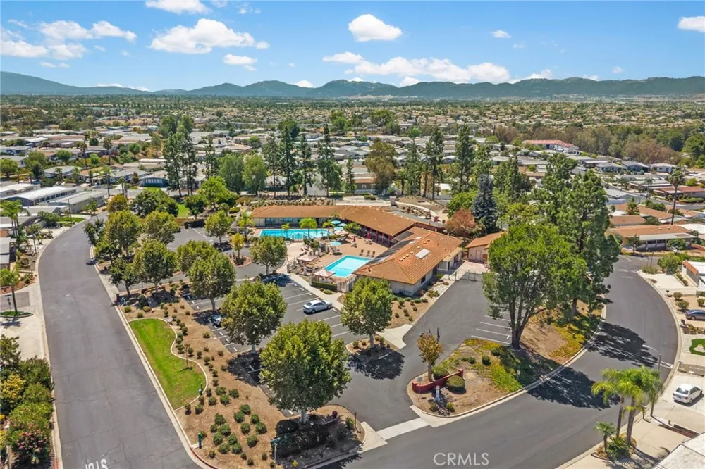 38055 Calle Amigable Murrieta, CA 92563