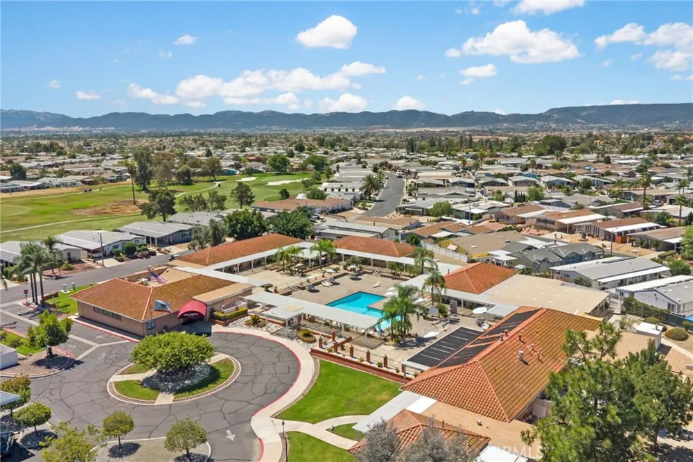 38055 Calle Amigable Murrieta, CA 92563
