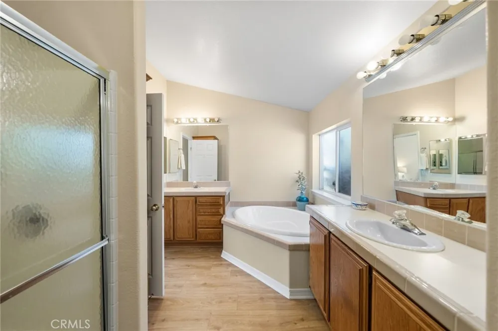 38055 Calle Amigable Murrieta, CA 92563
