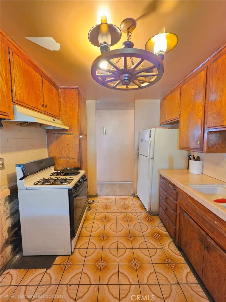 12933 Goleta Pacoima, CA 91331