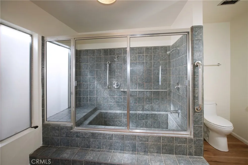 750 Galaxy Heights La Canada Flintridge, CA 91011