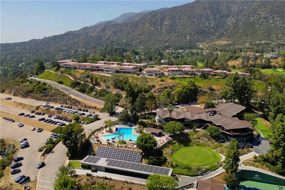 750 Galaxy Heights La Canada Flintridge, CA 91011