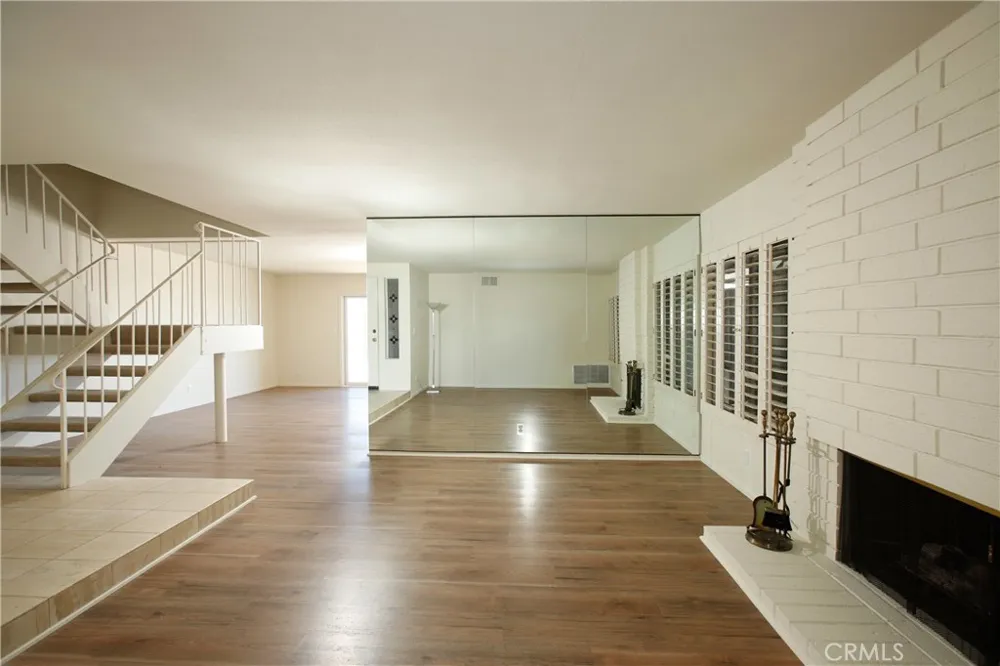 750 Galaxy Heights La Canada Flintridge, CA 91011