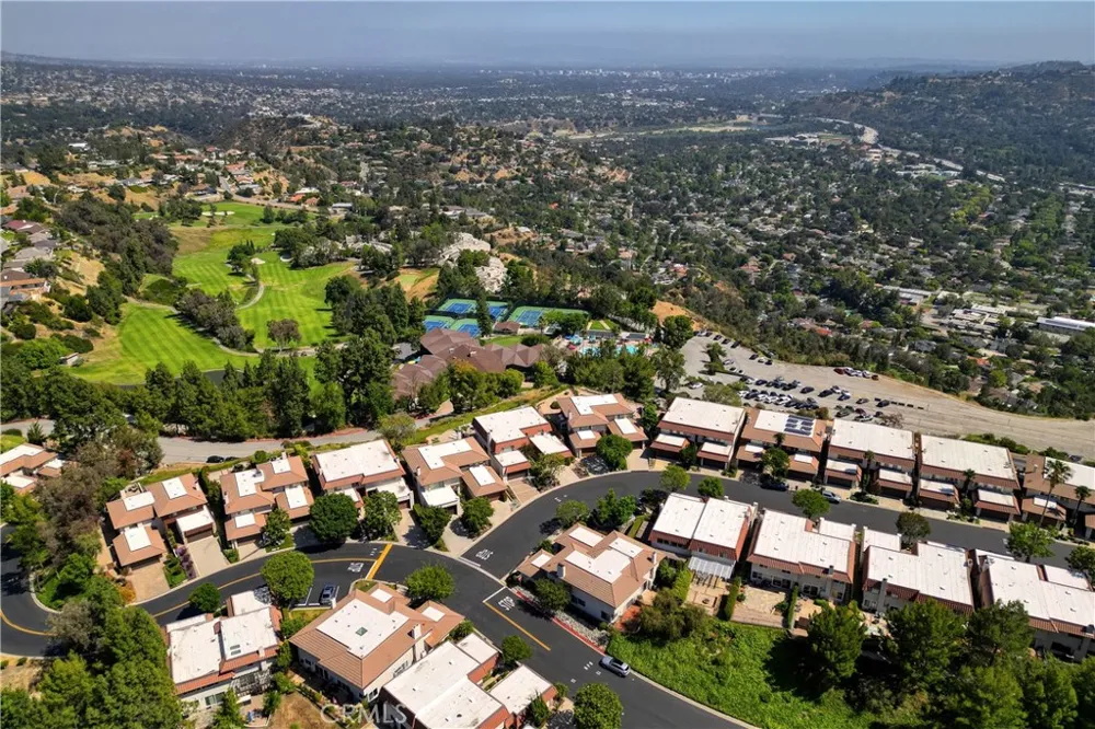 750 Galaxy Heights La Canada Flintridge, CA 91011