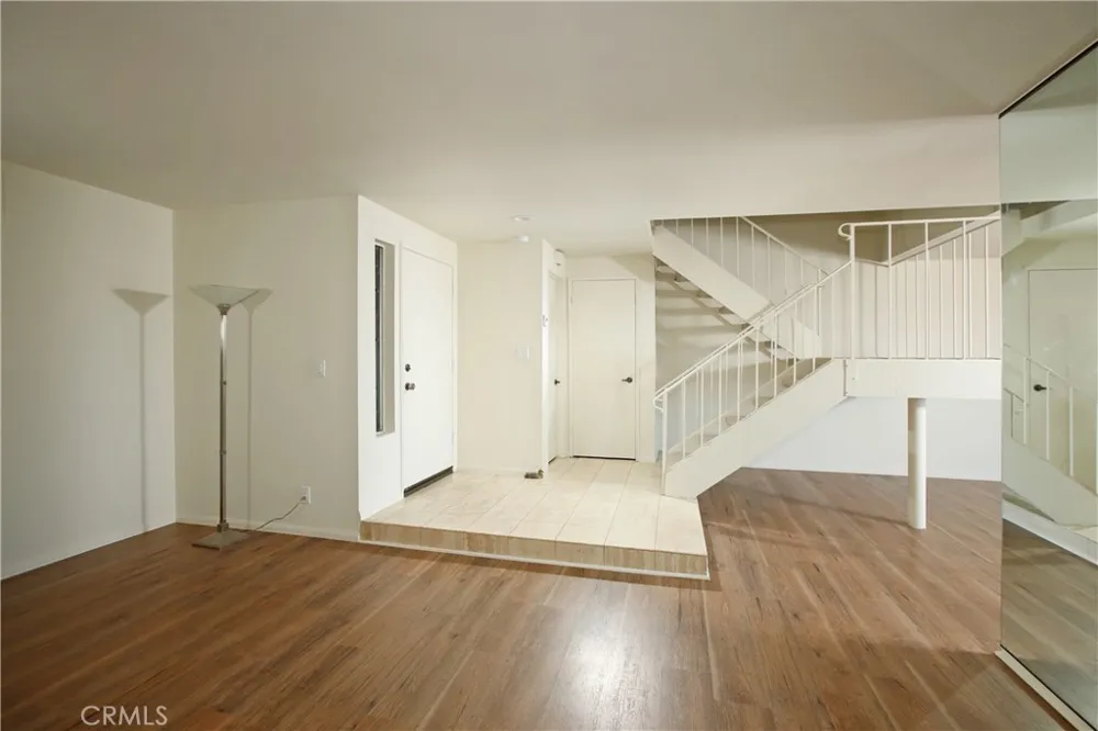 750 Galaxy Heights La Canada Flintridge, CA 91011