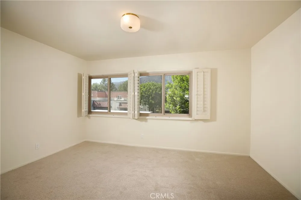 750 Galaxy Heights La Canada Flintridge, CA 91011