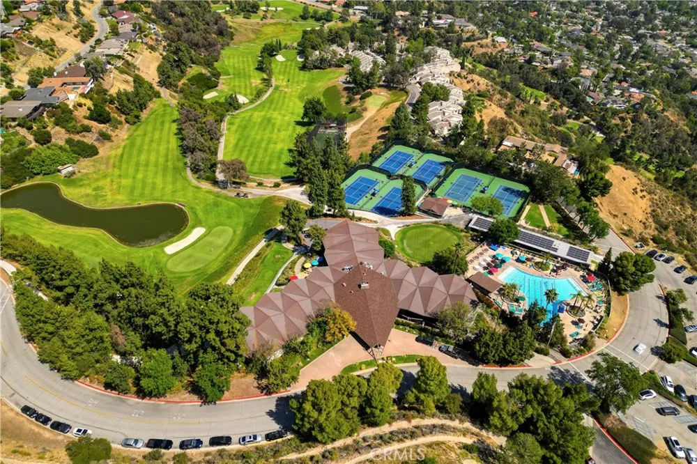 750 Galaxy Heights La Canada Flintridge, CA 91011