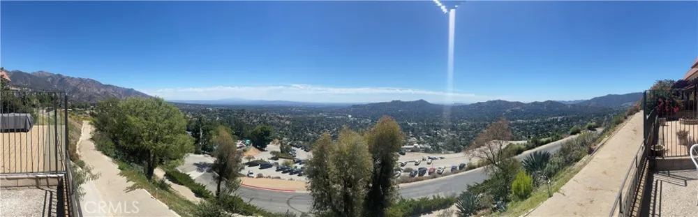 750 Galaxy Heights La Canada Flintridge, CA 91011
