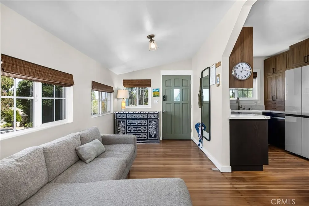 33205 Zellar Lake Elsinore, CA 92530