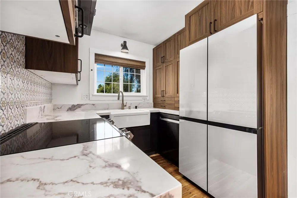 33205 Zellar Lake Elsinore, CA 92530