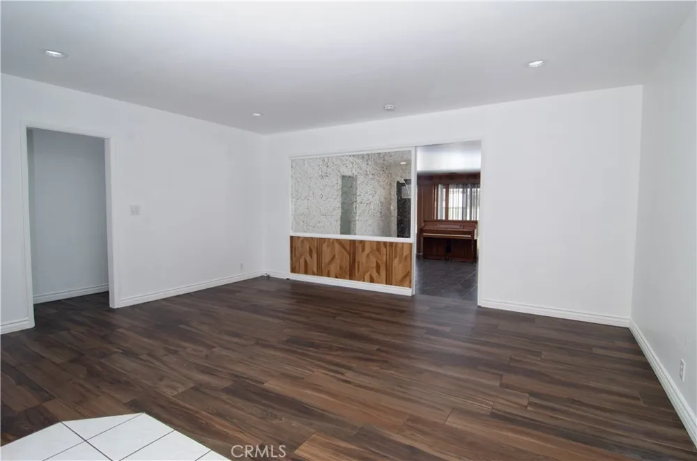 13563 Montague Arleta, CA 91331