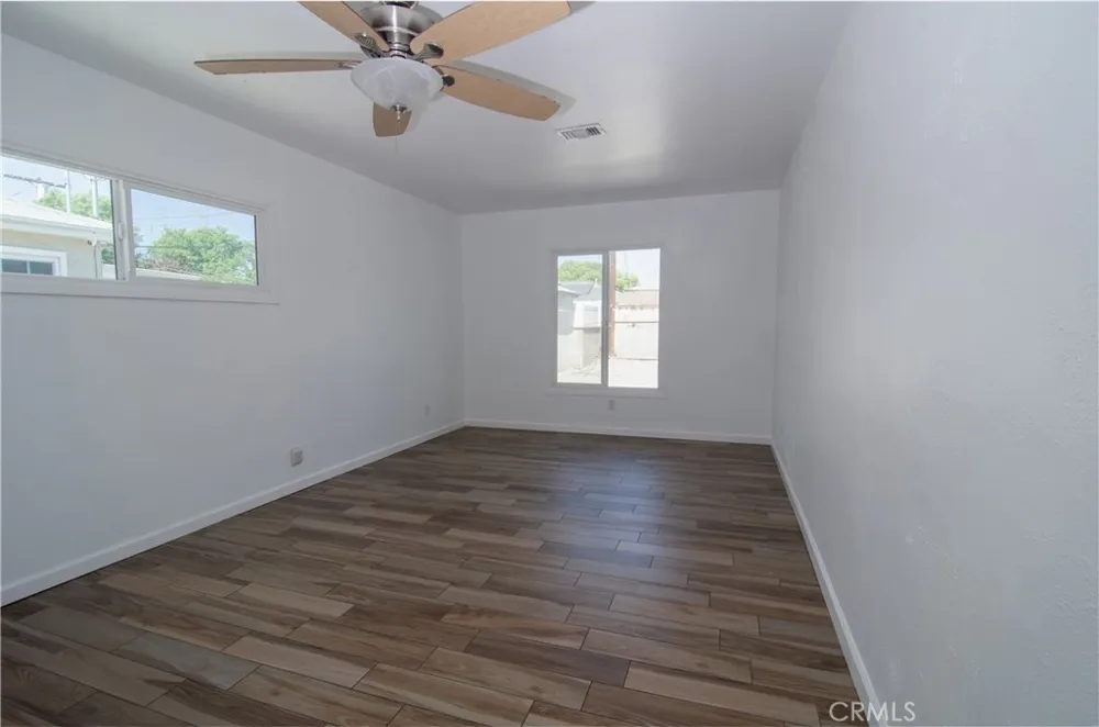 13563 Montague Arleta, CA 91331