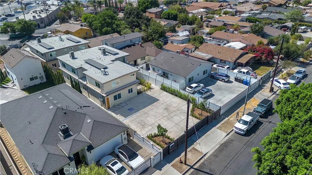 10882 Dora Sun Valley, CA 91352