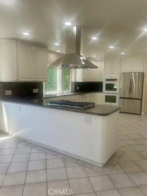 1815 Oakwood Avenue Arcadia, CA 91006