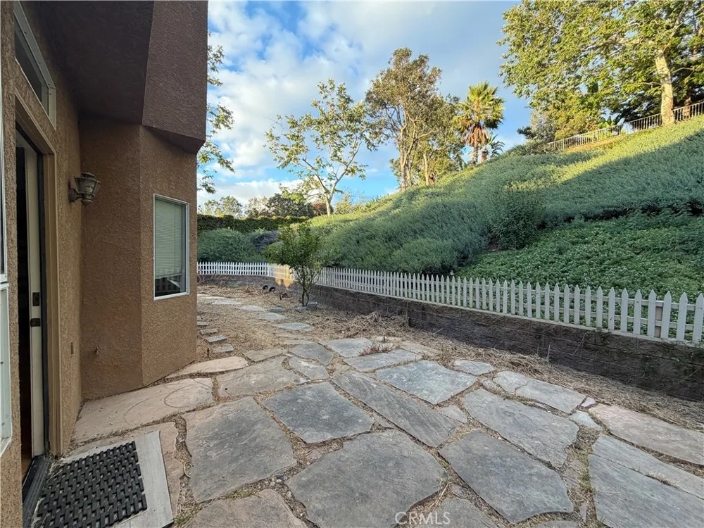 2 Chickadee Aliso Viejo, CA 92656