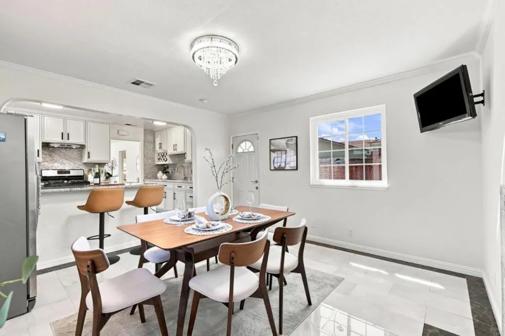 27093 Lemay Way Hayward, CA 94544