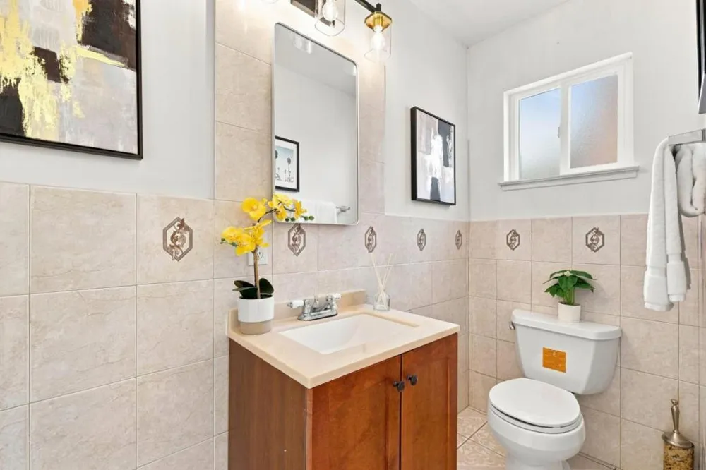 27093 Lemay Way Hayward, CA 94544