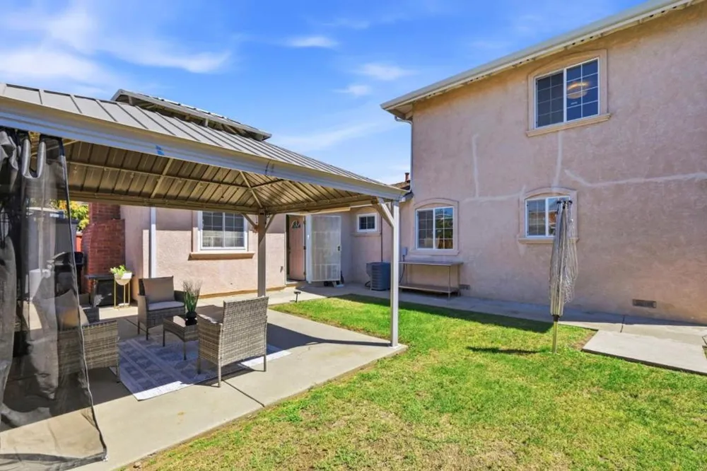 27093 Lemay Way Hayward, CA 94544
