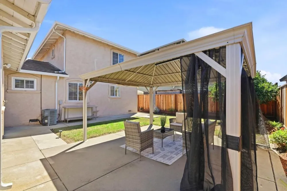 27093 Lemay Way Hayward, CA 94544