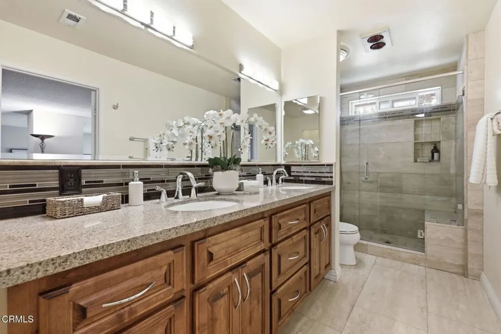 1910 Ivanhoe Avenue Oxnard, CA 93030